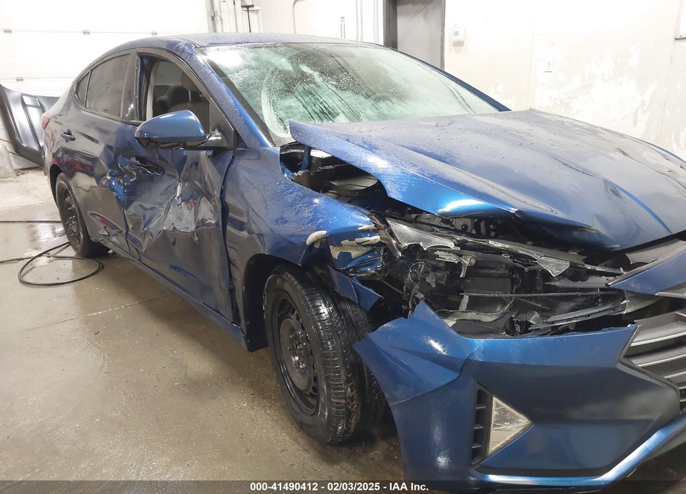 2019 HYUNDAI ELANTRA VIN: 5NPD74LF4KH474737