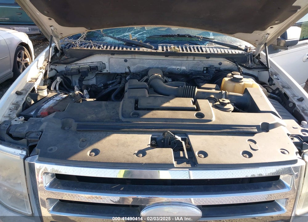2008 FORD EXPEDITION XLT VIN: 1FMFU15508LA27343