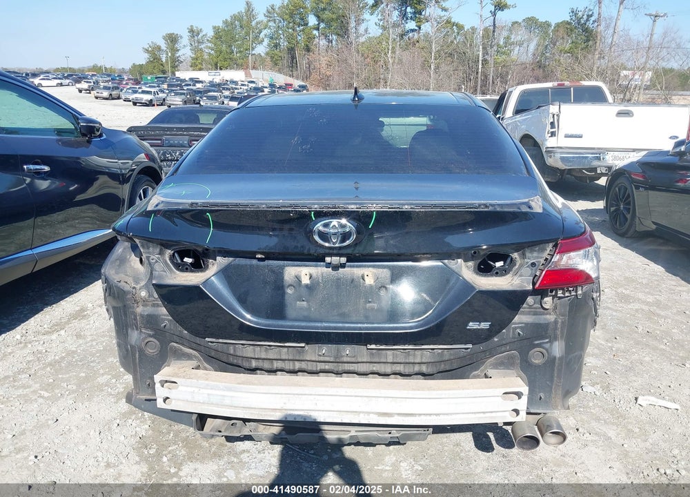 2019 TOYOTA CAMRY VIN: 4T1B11HK8KU691979