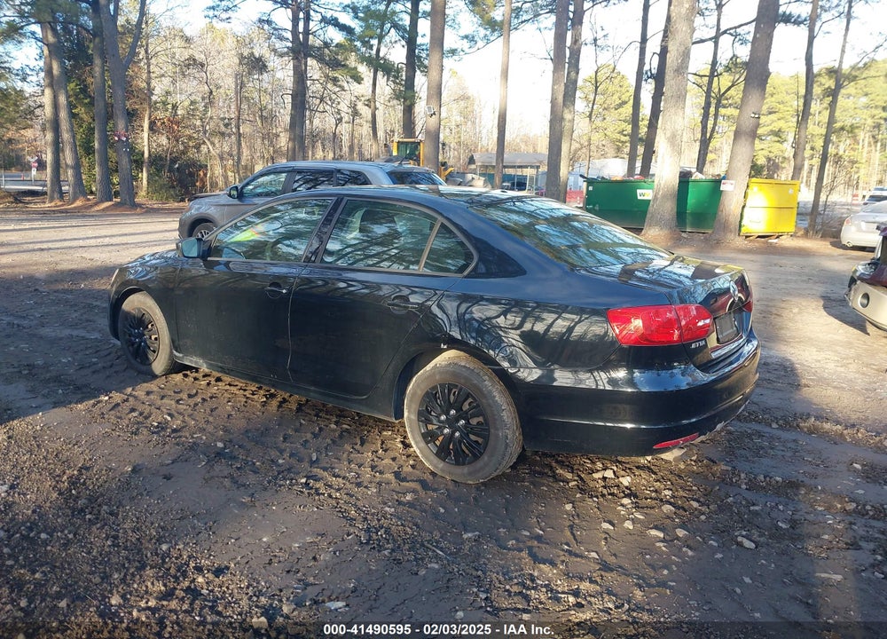 2011 VOLKSWAGEN JETTA VIN: 3VW2K7AJ2BM338838