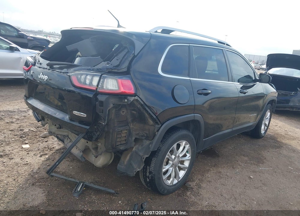 2019 JEEP CHEROKEE LATITUDE FWD VIN: 1C4PJLCB8KD147771
