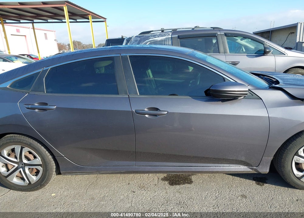 2017 HONDA CIVIC VIN: 2HGFC2F5XHH520392