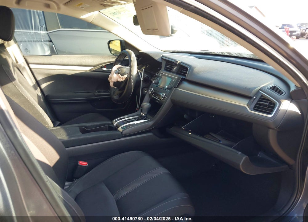 2017 HONDA CIVIC VIN: 2HGFC2F5XHH520392