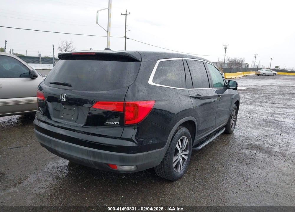 2017 HONDA PILOT EX-L VIN: 5FNYF6H50HB018452