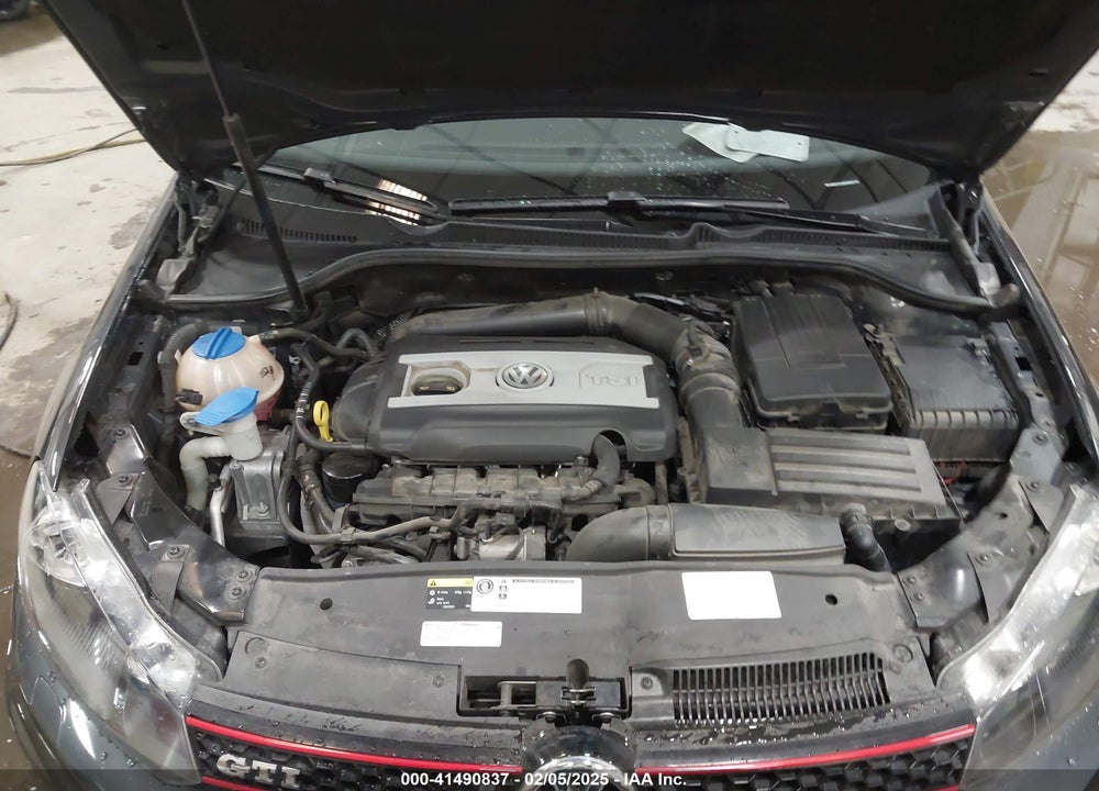2014 VOLKSWAGEN GTI VIN: WVWGD7AJ6EW002276