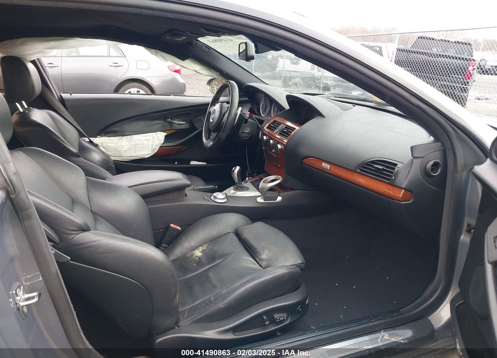 2007 BMW M6 VIN: WBSEH93517CY23578