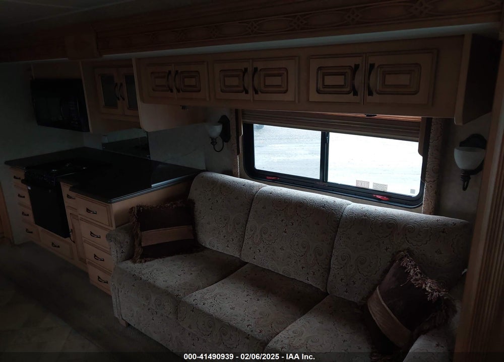 2007 FREIGHTLINER CHASSIS X LINE MOTOR HOME VIN: 4UZAAJBV67CZ38380