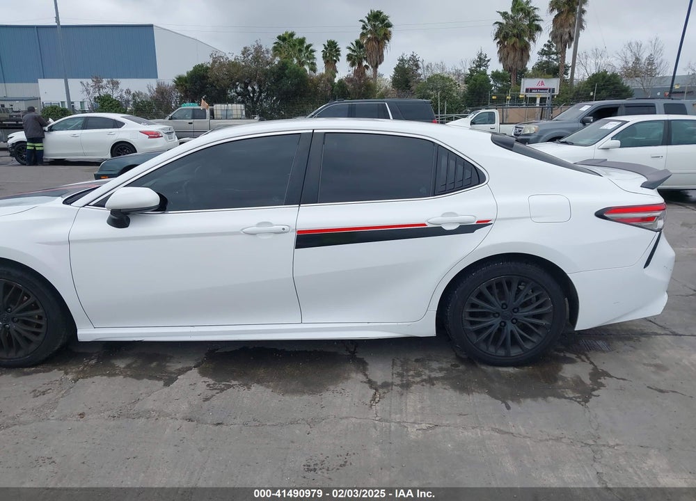 2019 TOYOTA CAMRY VIN: 4T1B11HK4KU217995