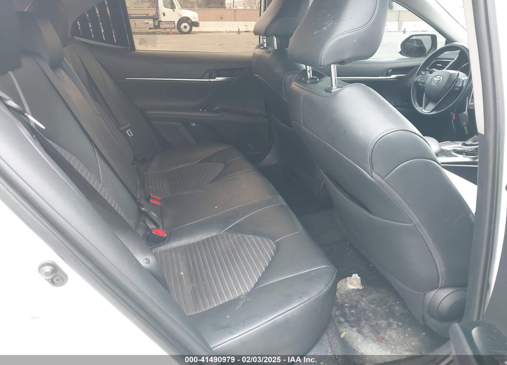 2019 TOYOTA CAMRY VIN: 4T1B11HK4KU217995