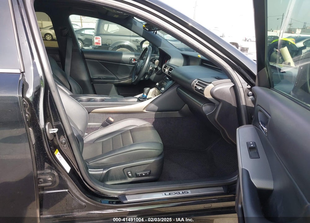 2014 LEXUS IS VIN: JTHBE1D21E5013120
