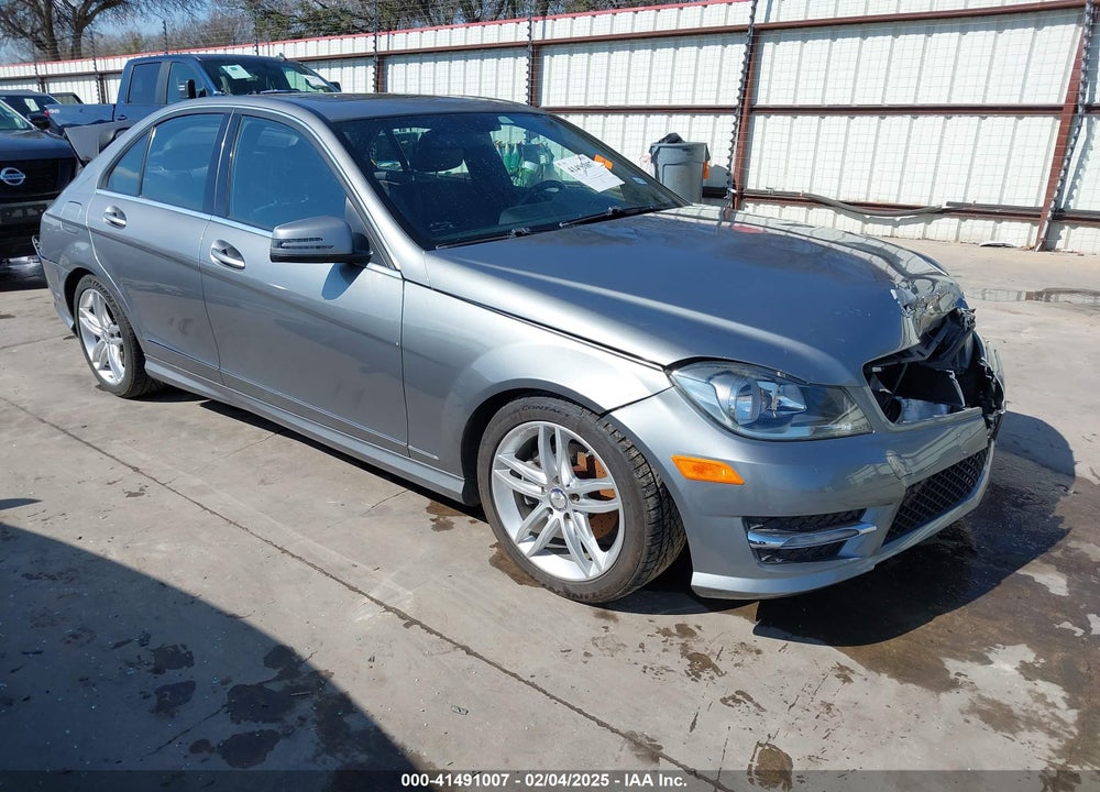 2012 MERCEDES-BENZ C 300 LUXURY 4MATIC/SPORT 4MATIC VIN: WDDGF8BB9CR199789