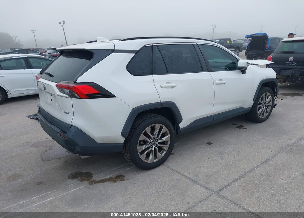 2019 TOYOTA RAV4 XLE PREMIUM VIN: 2T3C1RFV3KC009857