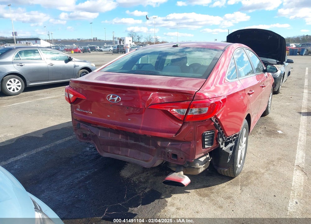 2015 HYUNDAI SONATA VIN: 5NPE24AF4FH252193