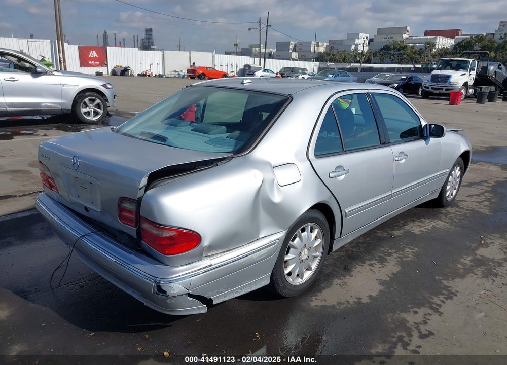 2001 MERCEDES-BENZ E 320 VIN: WDBJF65J61B278445