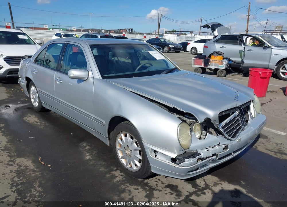 2001 MERCEDES-BENZ E 320 VIN: WDBJF65J61B278445