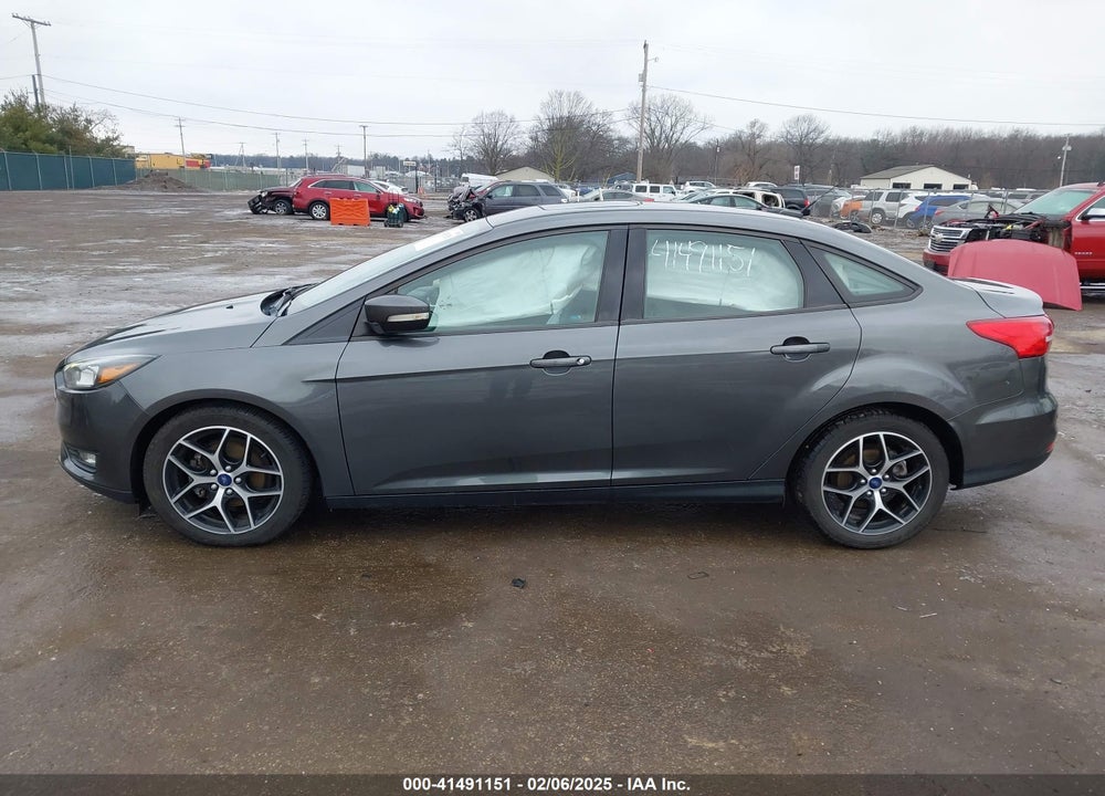 2017 FORD FOCUS SEL VIN: 1FADP3H28HL252759