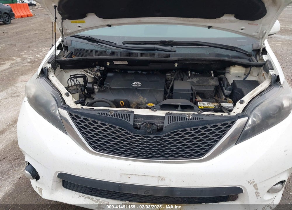 2011 TOYOTA SIENNA SPORT VIN: 5TDXK3DC0BS122811