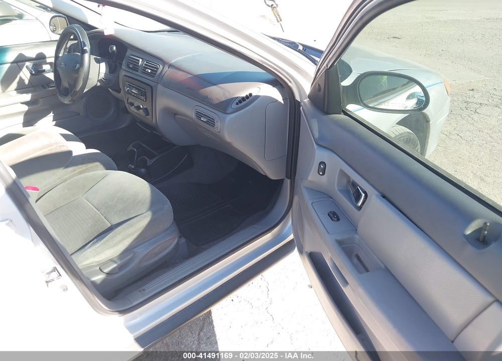 2003 FORD TAURUS SE VIN: 1FAFP58253A153521