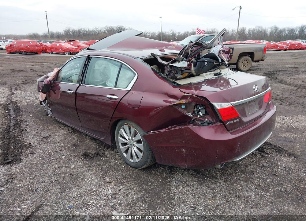 2013 HONDA ACCORD VIN: 1HGCR3F87DA007238