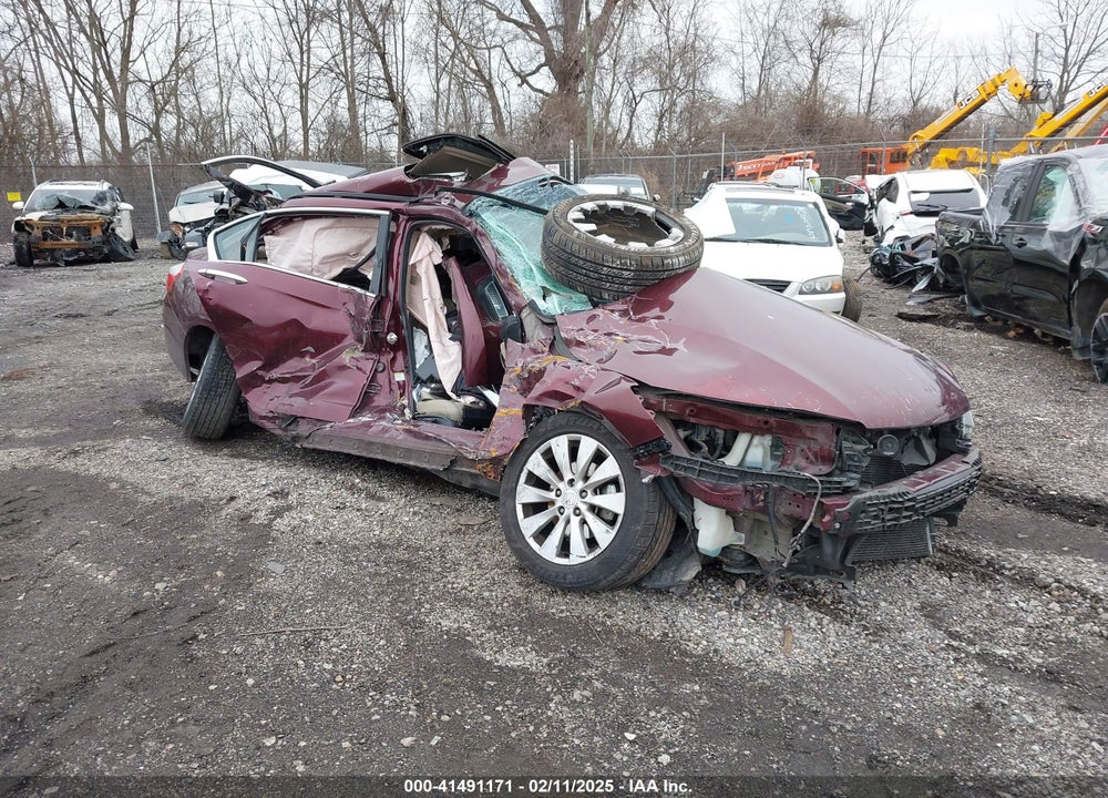 2013 HONDA ACCORD VIN: 1HGCR3F87DA007238