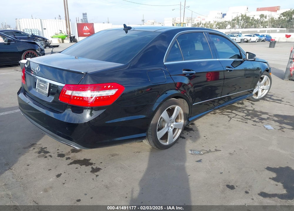 2011 MERCEDES-BENZ E 350 VIN: WDDHF5GB5BA436805