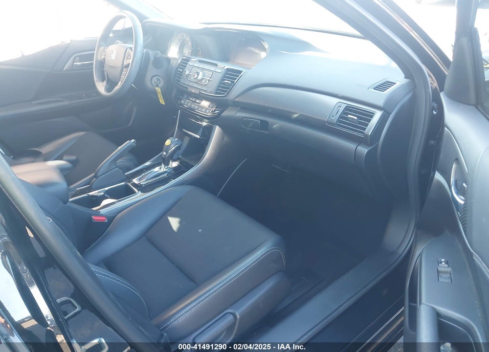 2016 HONDA ACCORD VIN: 1HGCR2F67GA207887