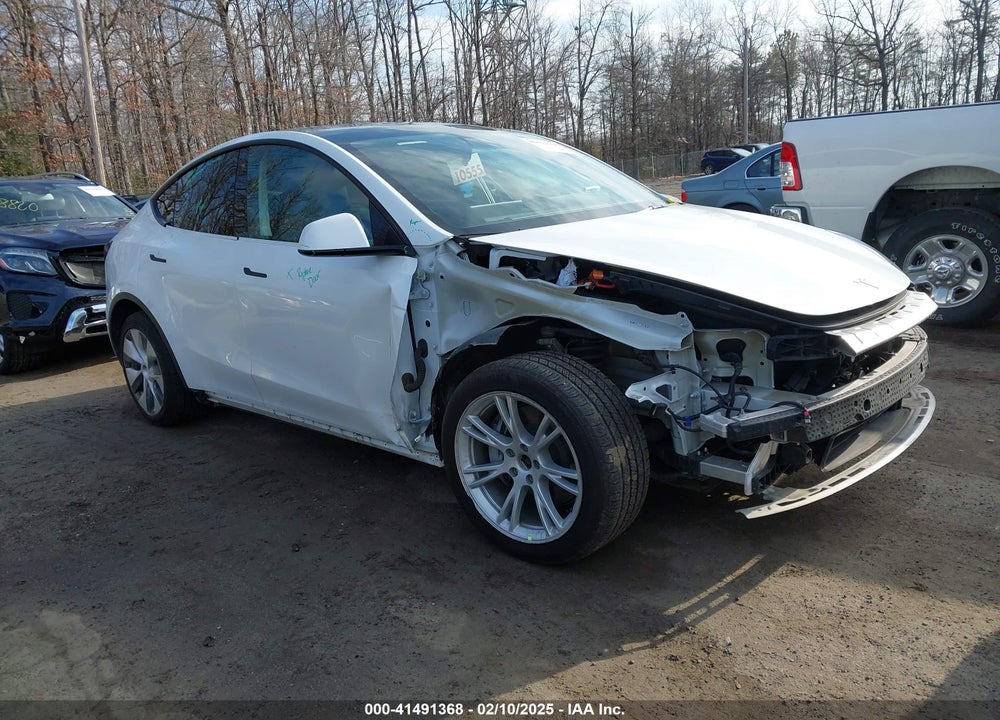 2021 TESLA MODEL Y LONG RANGE DUAL MOTOR ALL-WHEEL DRIVE VIN: 5YJYGDEE3MF265786
