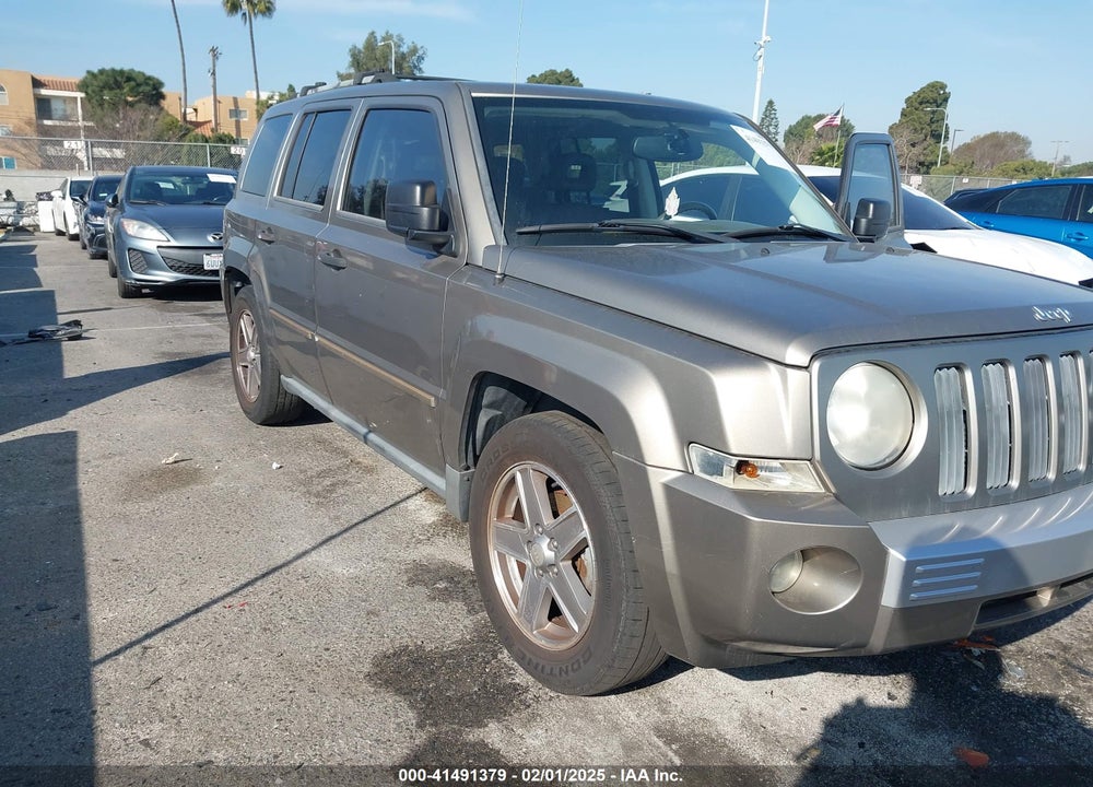 2007 JEEP PATRIOT LIMITED VIN: 1J8FT48W57D400228