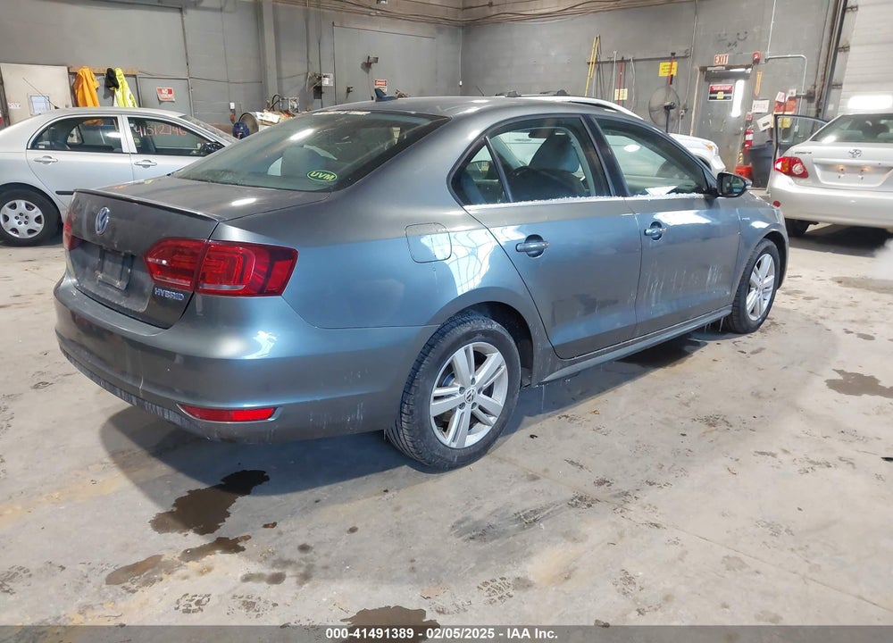 2013 VOLKSWAGEN JETTA HYBRID VIN: 3VW637AJ8DM230225