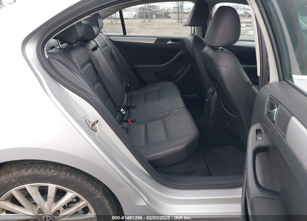 2012 VOLKSWAGEN JETTA VIN: 3VWLP7AJ3CM322431