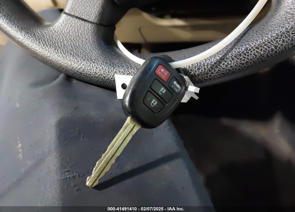 2012 TOYOTA CAMRY LE VIN: 4T4BF1FK7CR232759