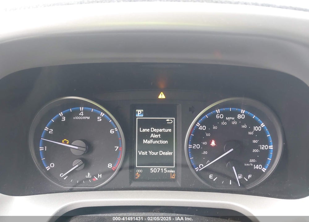 2018 TOYOTA RAV4 XLE VIN: 2T3WFREV3JW471932