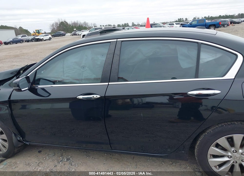 2015 HONDA ACCORD EX-L VIN: 1HGCR2F84FA094660