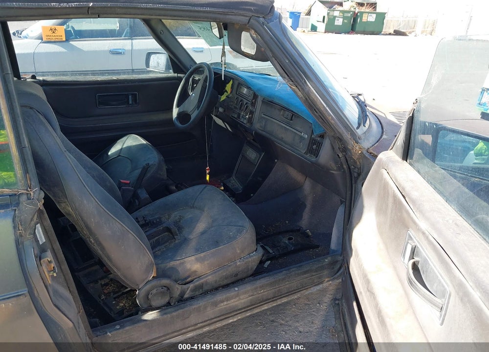 1987 SAAB 900 VIN: YS3AT75L5H7010140