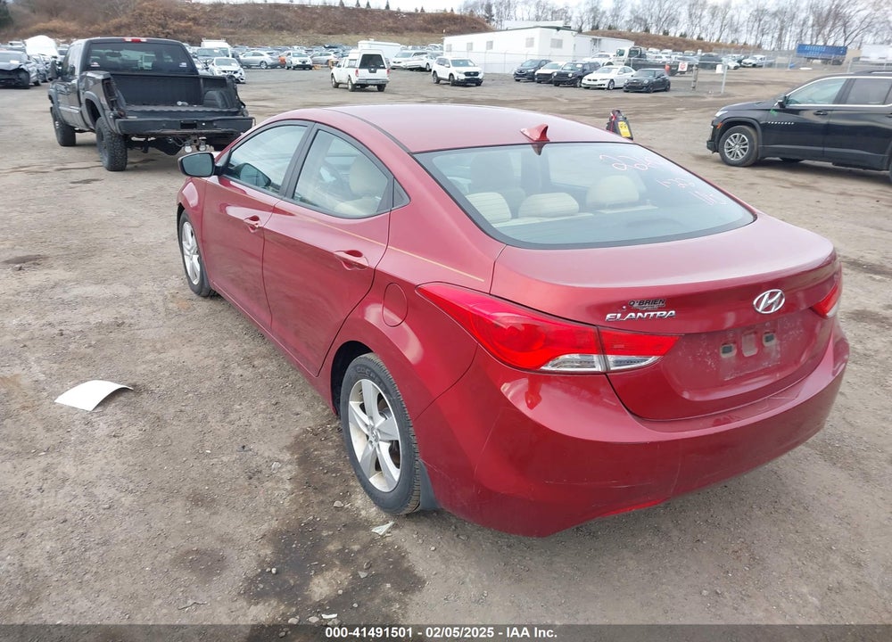 2013 HYUNDAI ELANTRA VIN: 5NPDH4AE2DH429807