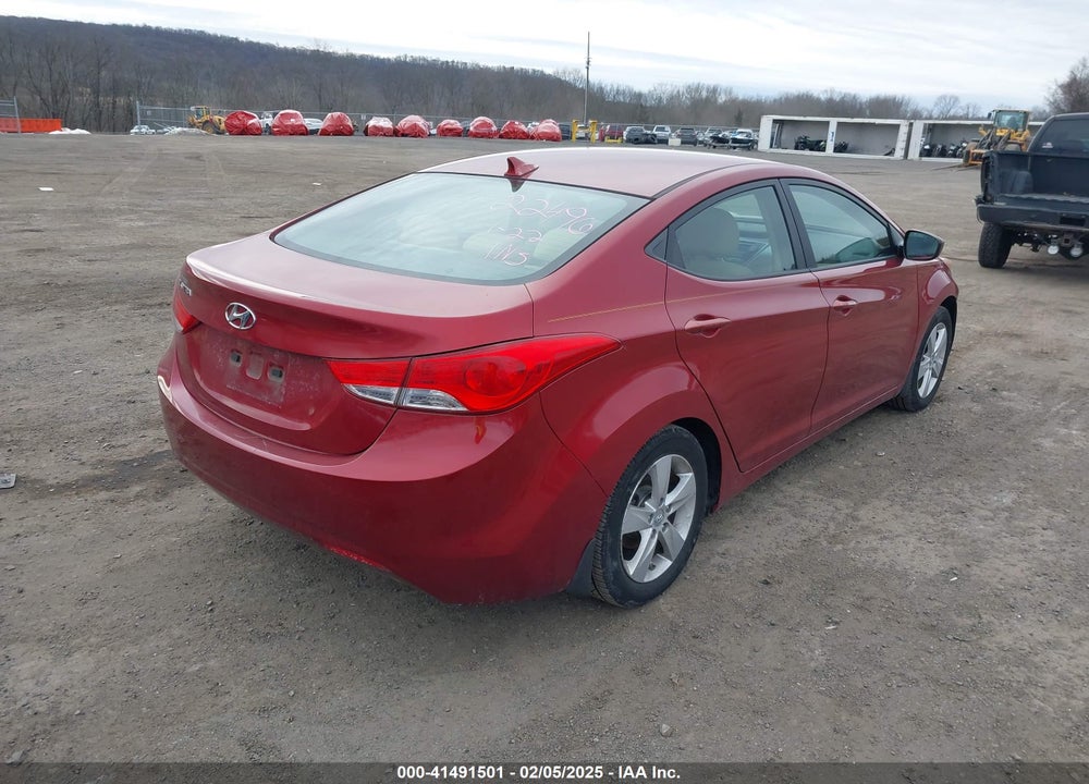 2013 HYUNDAI ELANTRA VIN: 5NPDH4AE2DH429807