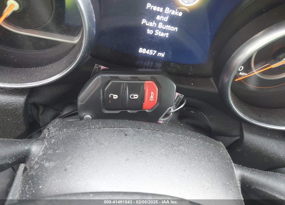 2020 JEEP WRANGLER UNLIMITED SAHARA 4X4 VIN: 1C4HJXEN6LW256805