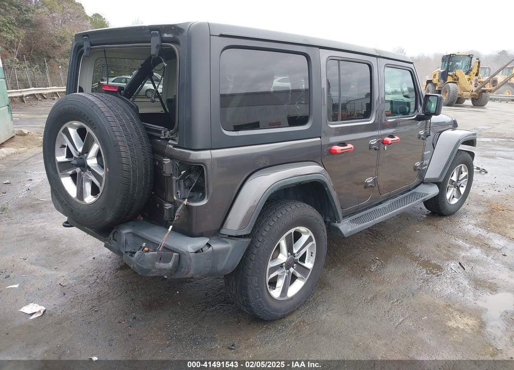 2020 JEEP WRANGLER UNLIMITED SAHARA 4X4 VIN: 1C4HJXEN6LW256805