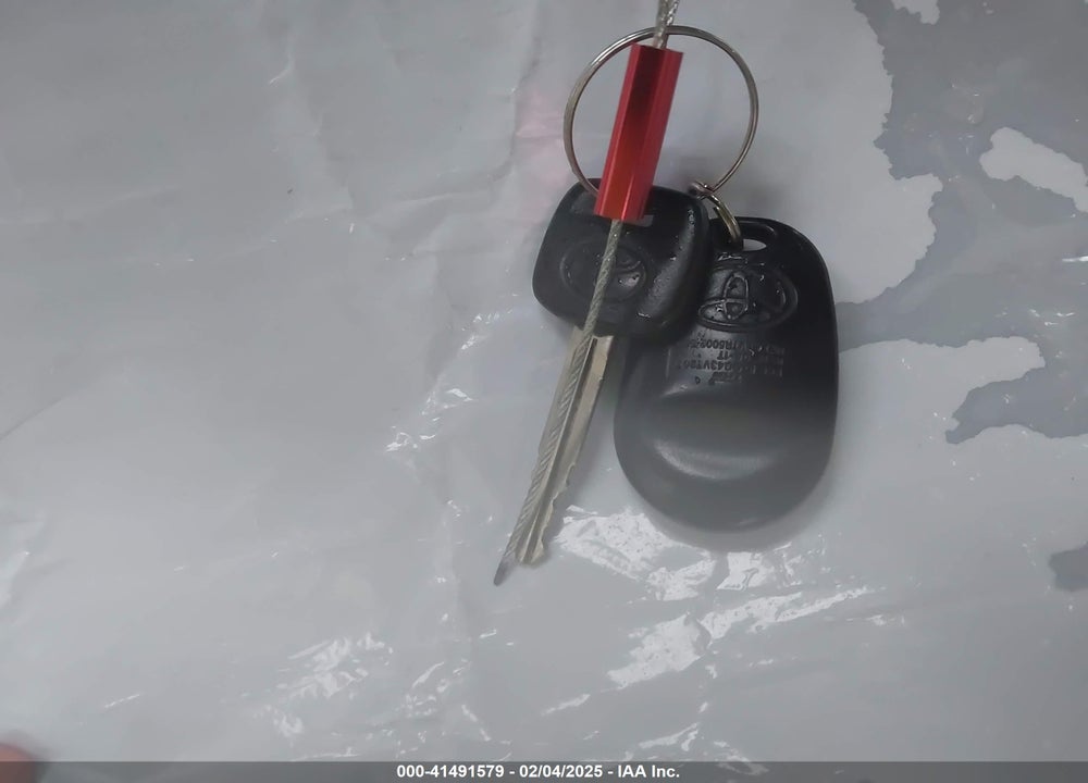 2011 TOYOTA SIENNA BASE V6 VIN: 5TDZK3DC5BS007047