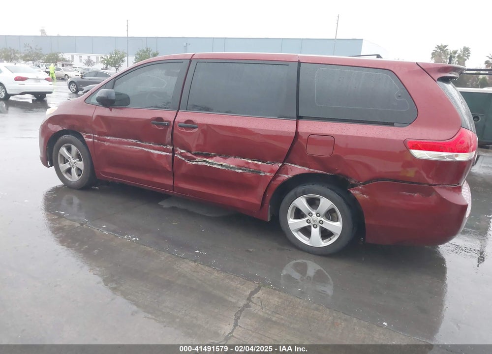 2011 TOYOTA SIENNA BASE V6 VIN: 5TDZK3DC5BS007047