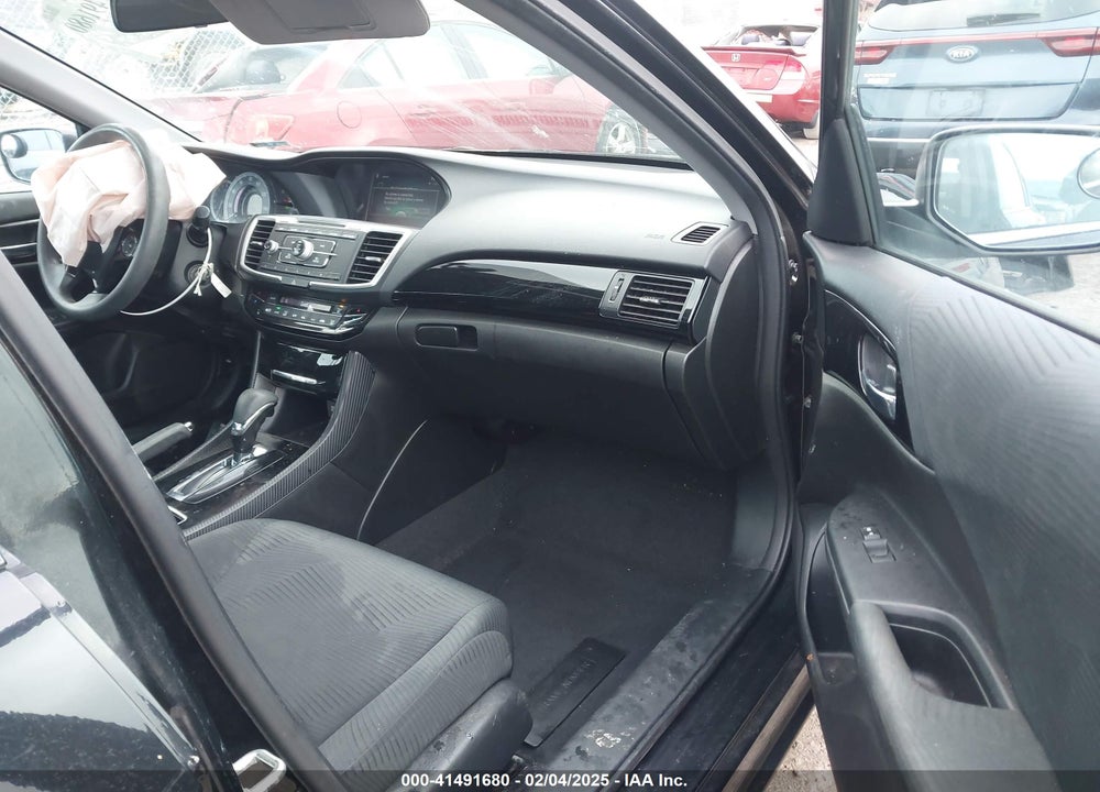 2016 HONDA ACCORD VIN: 1HGCR2F32GA051571