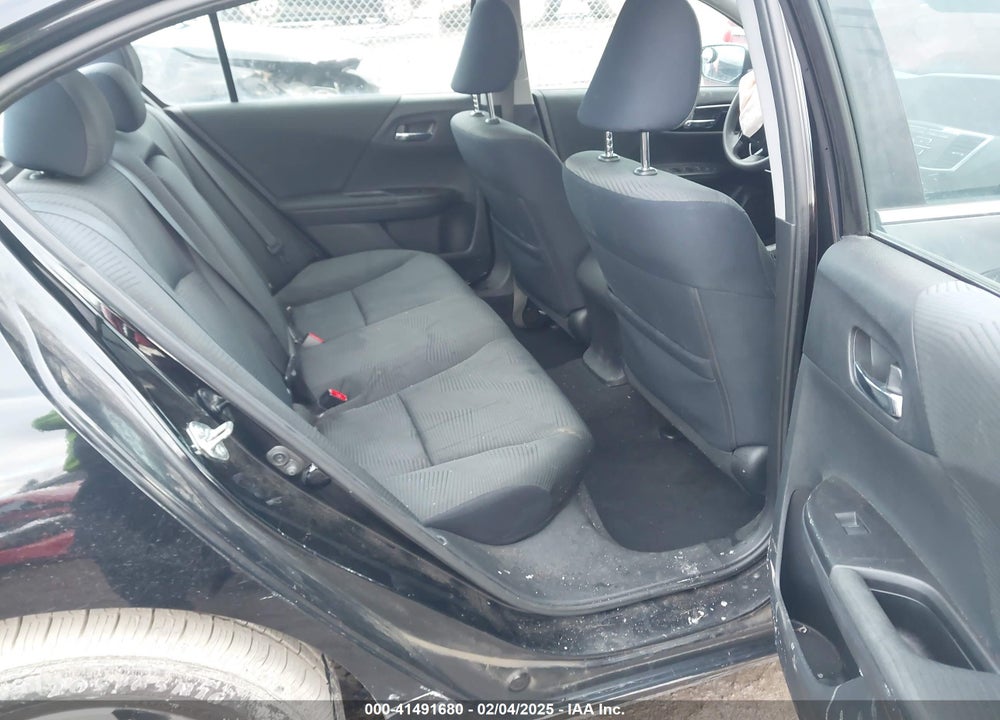 2016 HONDA ACCORD VIN: 1HGCR2F32GA051571