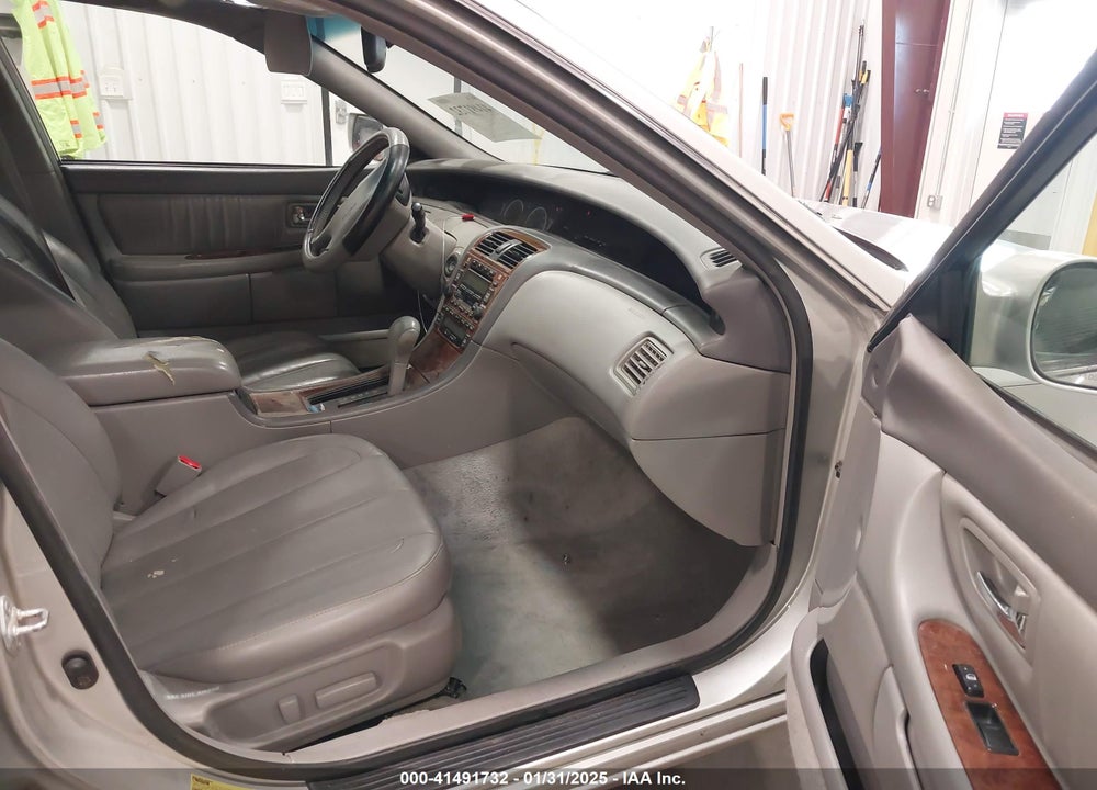 2001 TOYOTA AVALON XLS VIN: 4T1BF28B61U124207