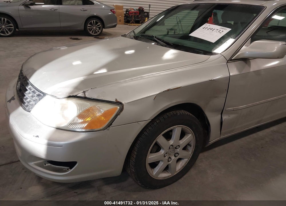 2001 TOYOTA AVALON XLS VIN: 4T1BF28B61U124207