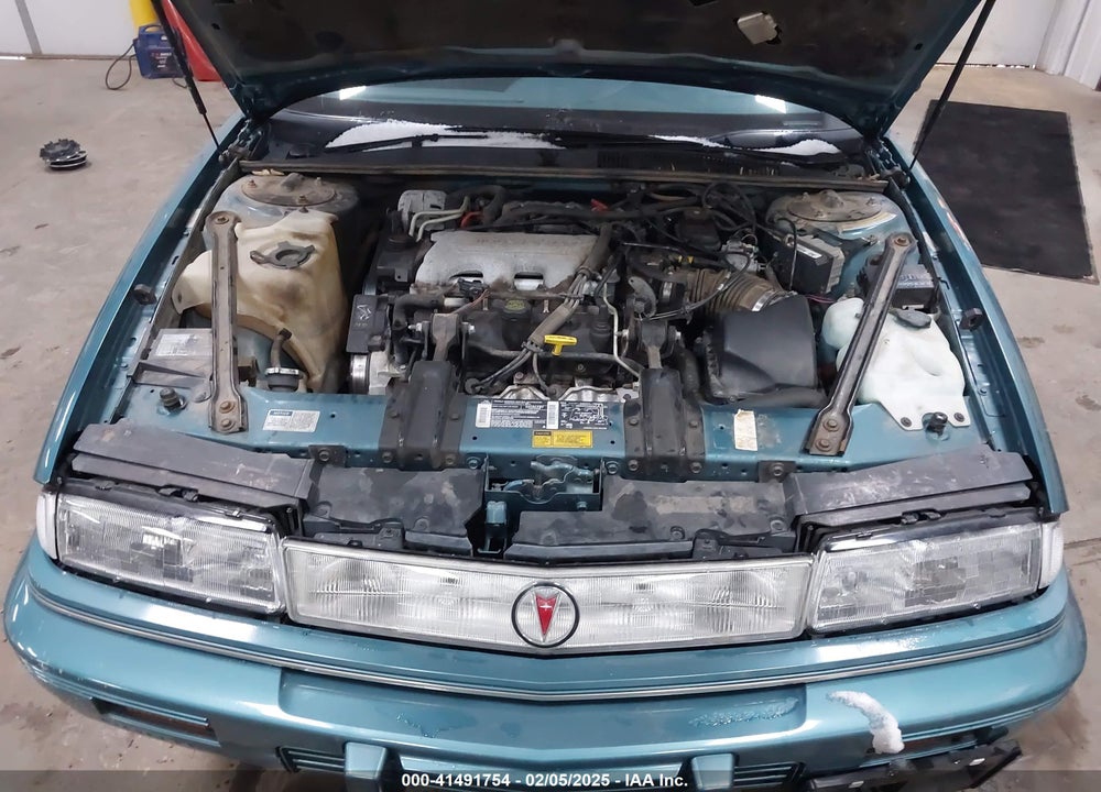 1994 PONTIAC GRAND PRIX SE VIN: 1G2WJ52M3RF337460