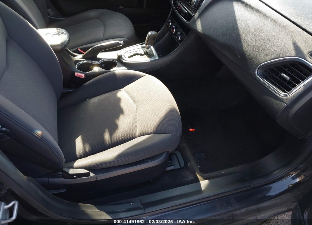 2012 CHRYSLER 200 LX VIN: 1C3CCBAB9CN281890
