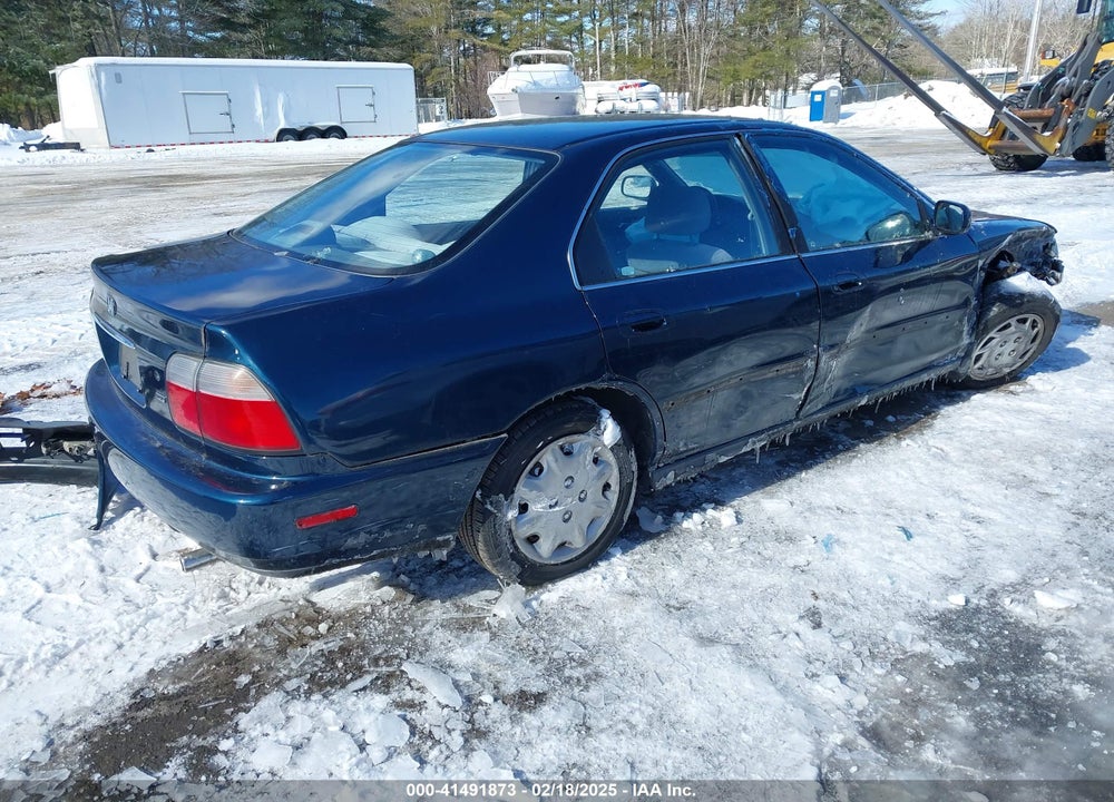 1997 HONDA ACCORD VIN: 1HGCD5633VA021301
