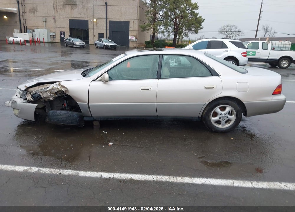1998 LEXUS ES 300 VIN: JT8BF28G9W5036218