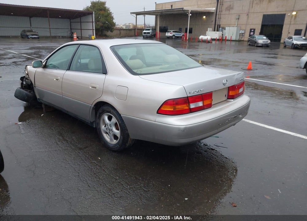1998 LEXUS ES 300 VIN: JT8BF28G9W5036218