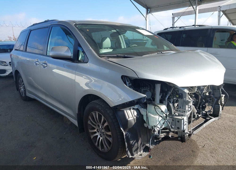 2019 TOYOTA SIENNA XLE 8 PASSENGER VIN: 5TDYZ3DC3KS991791